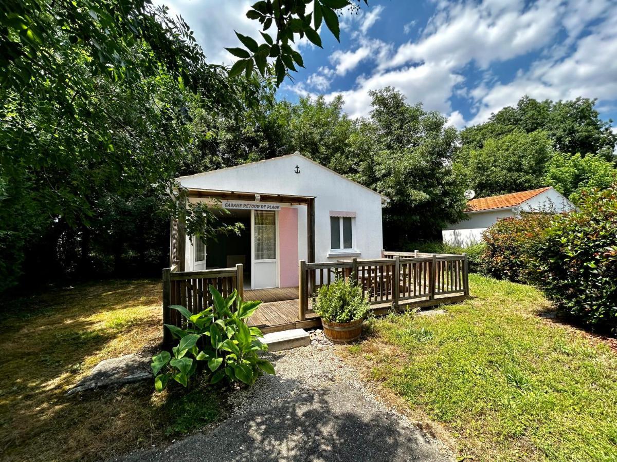 Les Cabanes Du Lac Vandré Exterior photo